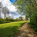 Milton Keynes For Families And Contractors With Private Parking