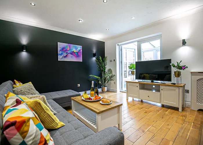 Milton Keynes For Families And Contractors With Private Parking