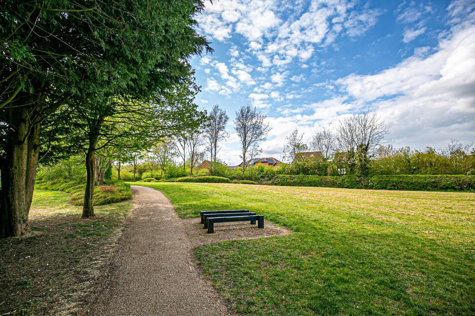 Holiday home For Families And Contractors With Private Parking